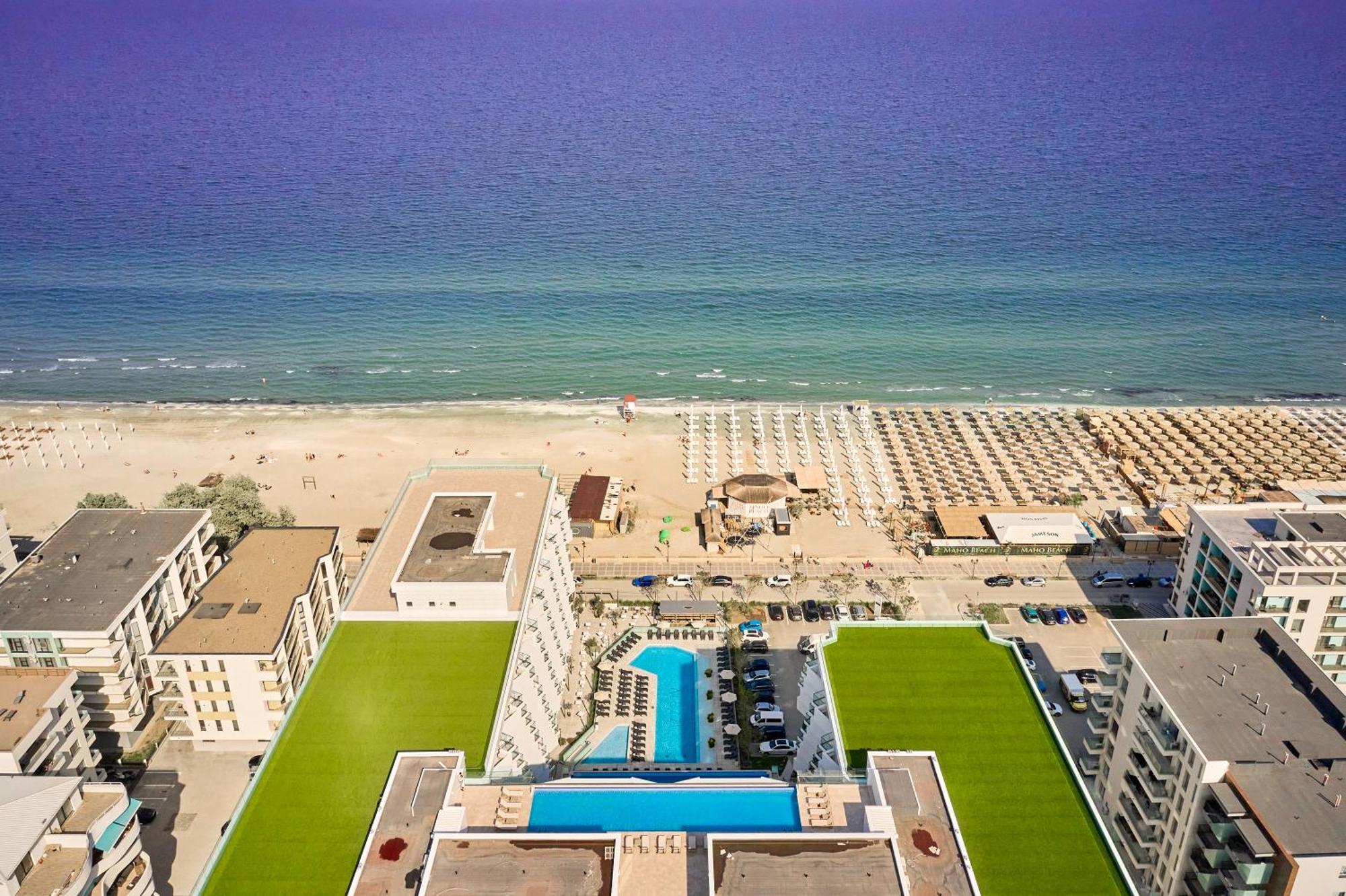 Crystal Beach - Infinity Pool & Spa Resort Năvodari Exterior foto
